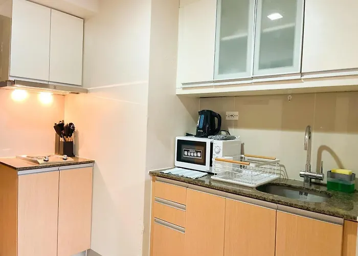 Holiday home Cozy In Bgc Near Uptown Mall #oursw11d1 Manila