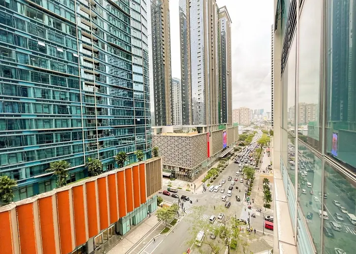 Cozy In Bgc Near Uptown Mall #oursw11d1 * Manila